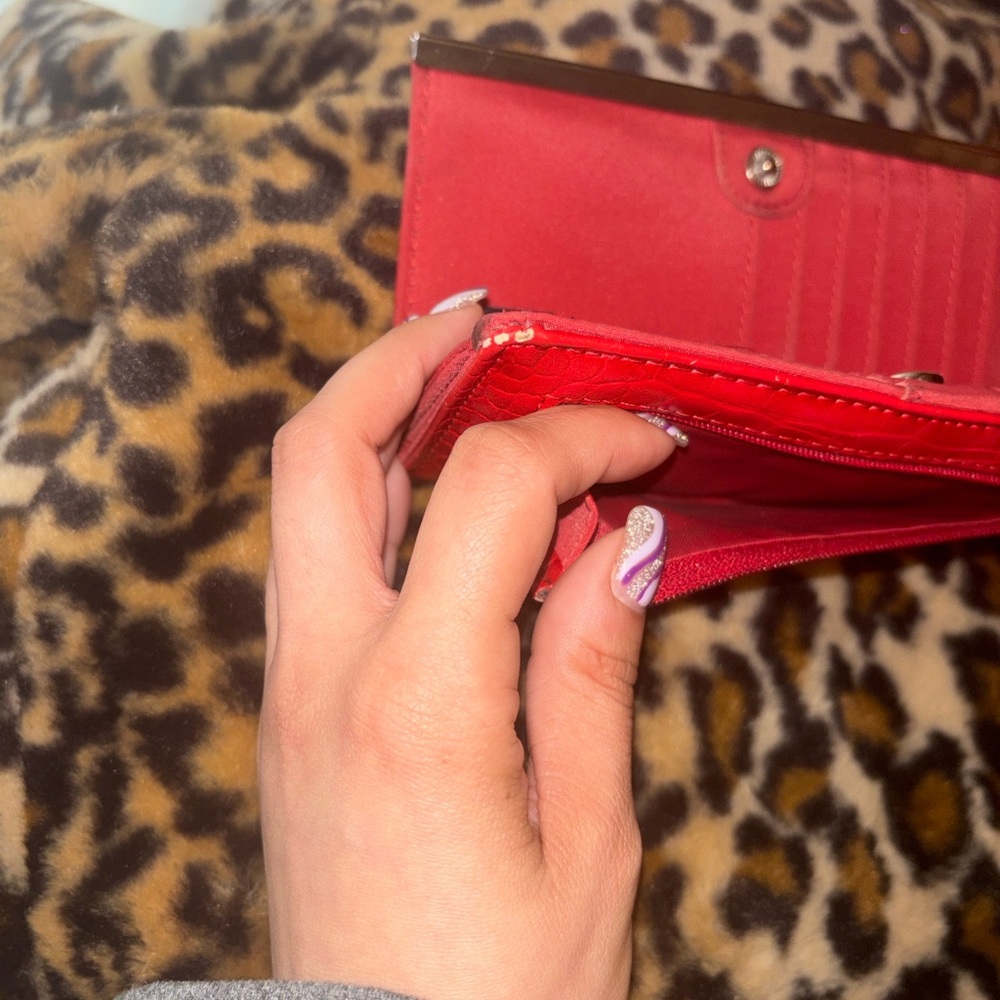 Safe Keeper Red Croc-Embossed Wallet - Picture 6 of 10